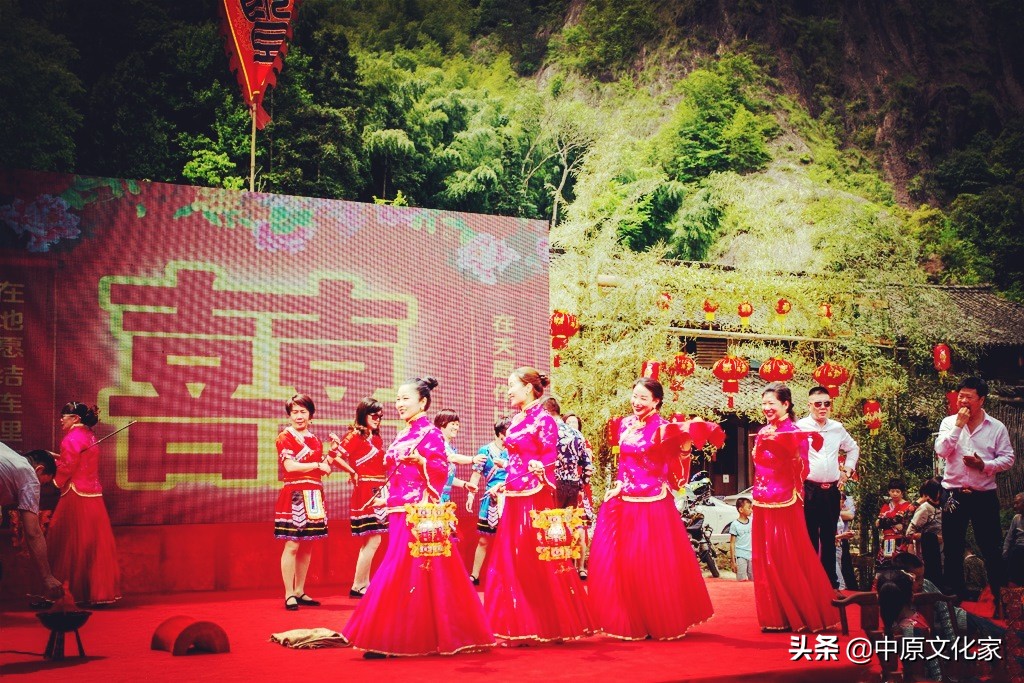 传统社会的婚嫁六礼（古代婚嫁六礼分别是）