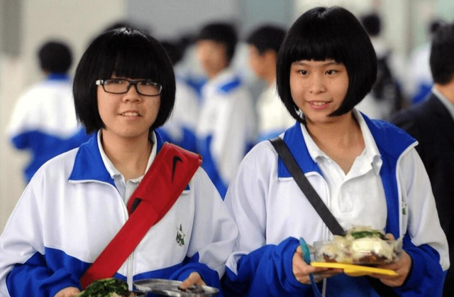 教育部通知，民办高中将迎“坏消息”？家长听后更加焦虑了