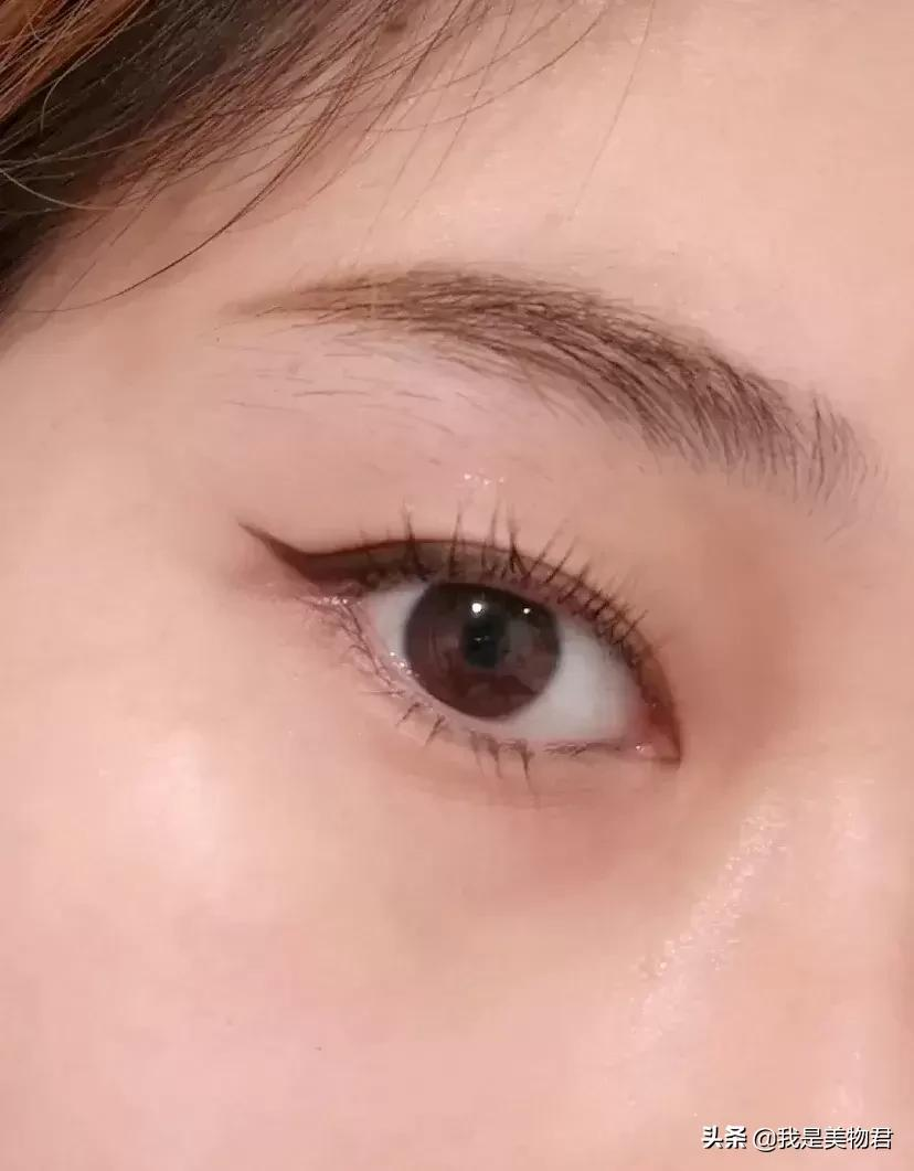 一支防水防晕染的眼线笔，让你像虞书欣一样用电眼发糖