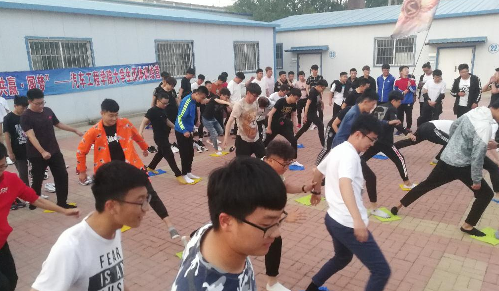 毕业后才知道，高等专科和职业技术学院大有不同，学生要谨慎选择