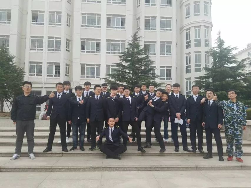 最美毕业照新鲜出炉！请查收