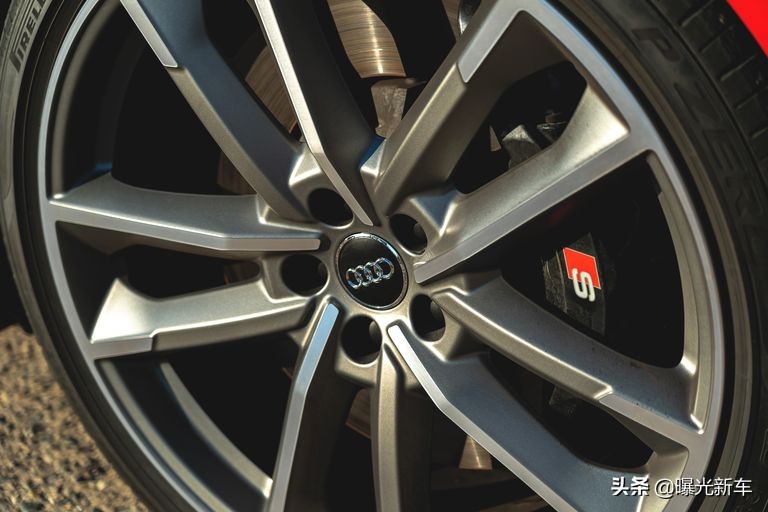 最新「奥迪S6」高级运动轿车，2021款，你爱了吗？