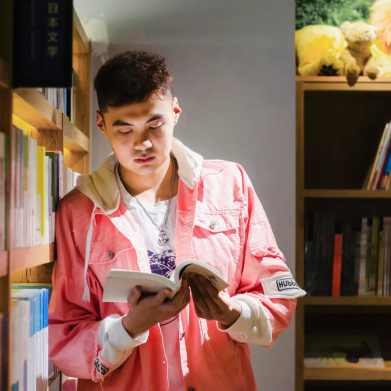 优秀！四川这6位大学生：游泳好，刷新国赛历史，成绩高，大奖拿到手软！