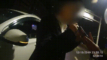 珠海仨女子开奔驰、奥迪半夜出门竟接连闯祸！醉猫女店长狂奔20公里只为补觉!