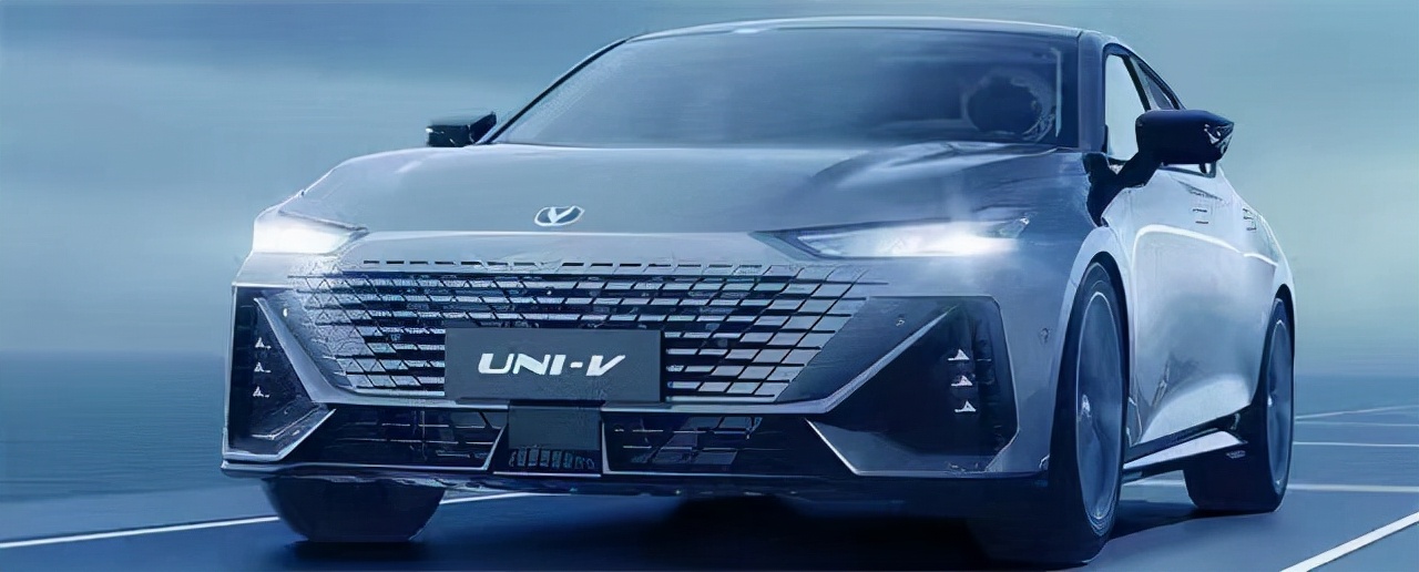 长安UNI-V这将于广州车展进行首次亮相 外观酷似奥迪A7