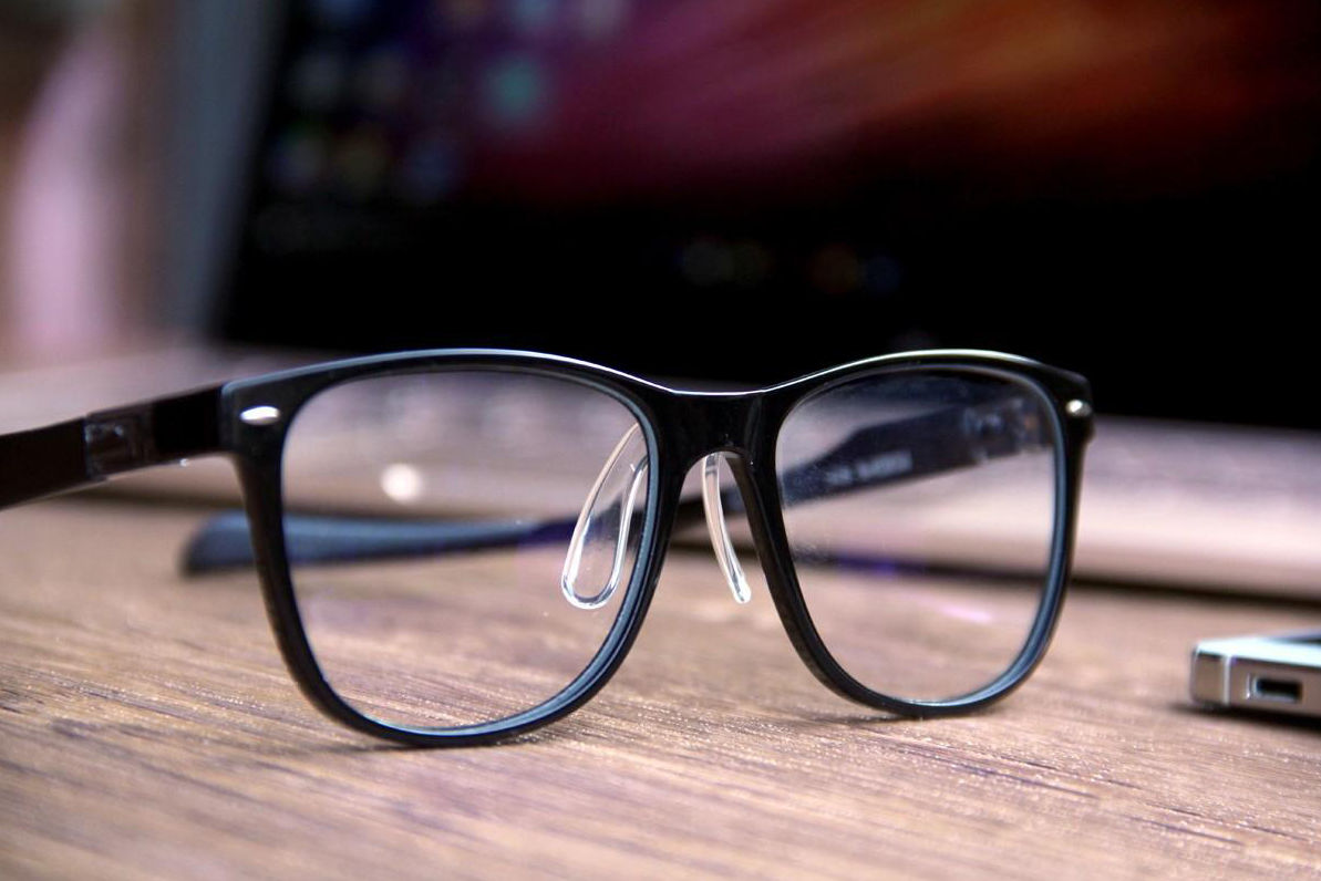 网上眼镜选购指南，验光，镜片镜架选择总攻略