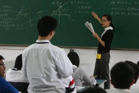 考研难度增加，英语四级或将成为拦路虎，部分专业将停止招生？