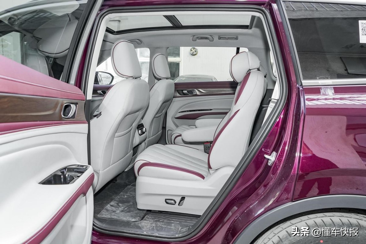 合资+6座+2.0T+中大型SUV，一文带你了解福特领裕