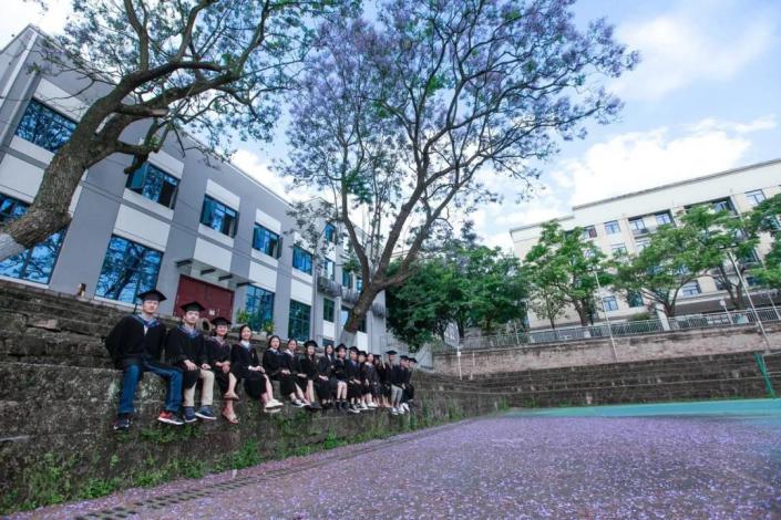 百年学府、袁隆平母校、中国最美高校、培养33位中国市长，这所大学在重庆！