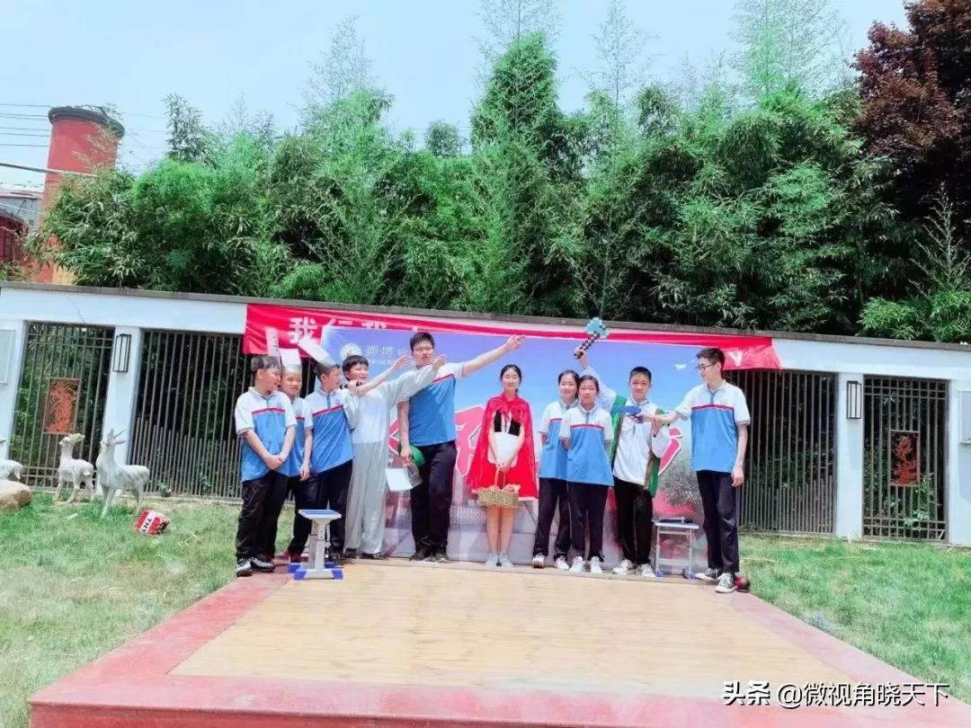 信陽浉河中學舉行“陽光小講壇”活動(圖7) 信陽浉河中學舉行“陽光小講壇”活動(圖7)