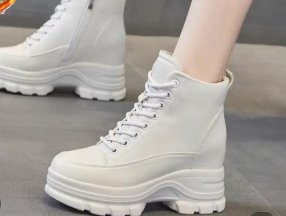 松糕鞋搭配什么裤子好看厚底鞋搭配衣服图片