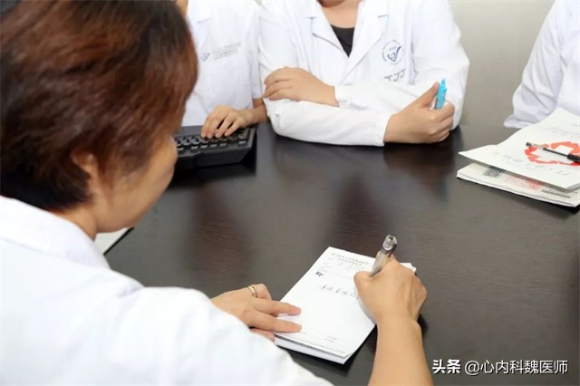 倍他乐克，餐前吃好，还是餐后吃好？医生说：注意3个问题