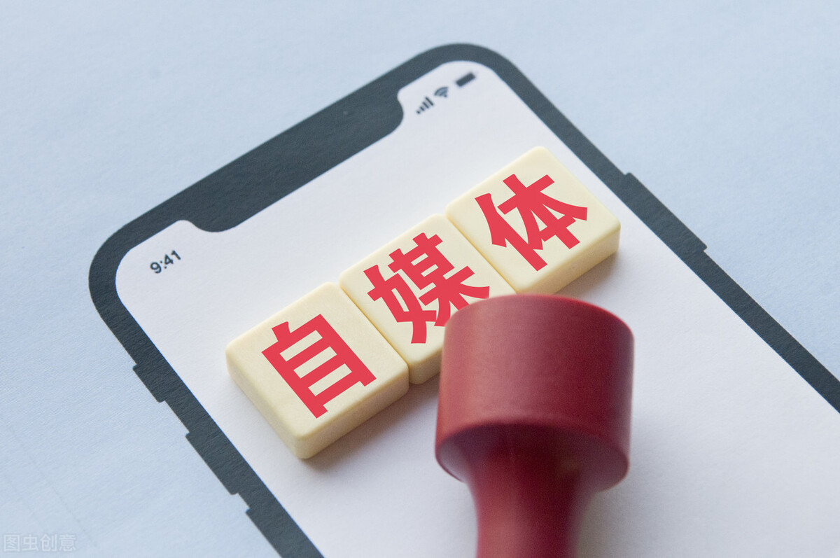 故事：95后美女装修工，糊一面墙10万，订单排到明年6月，她凭啥