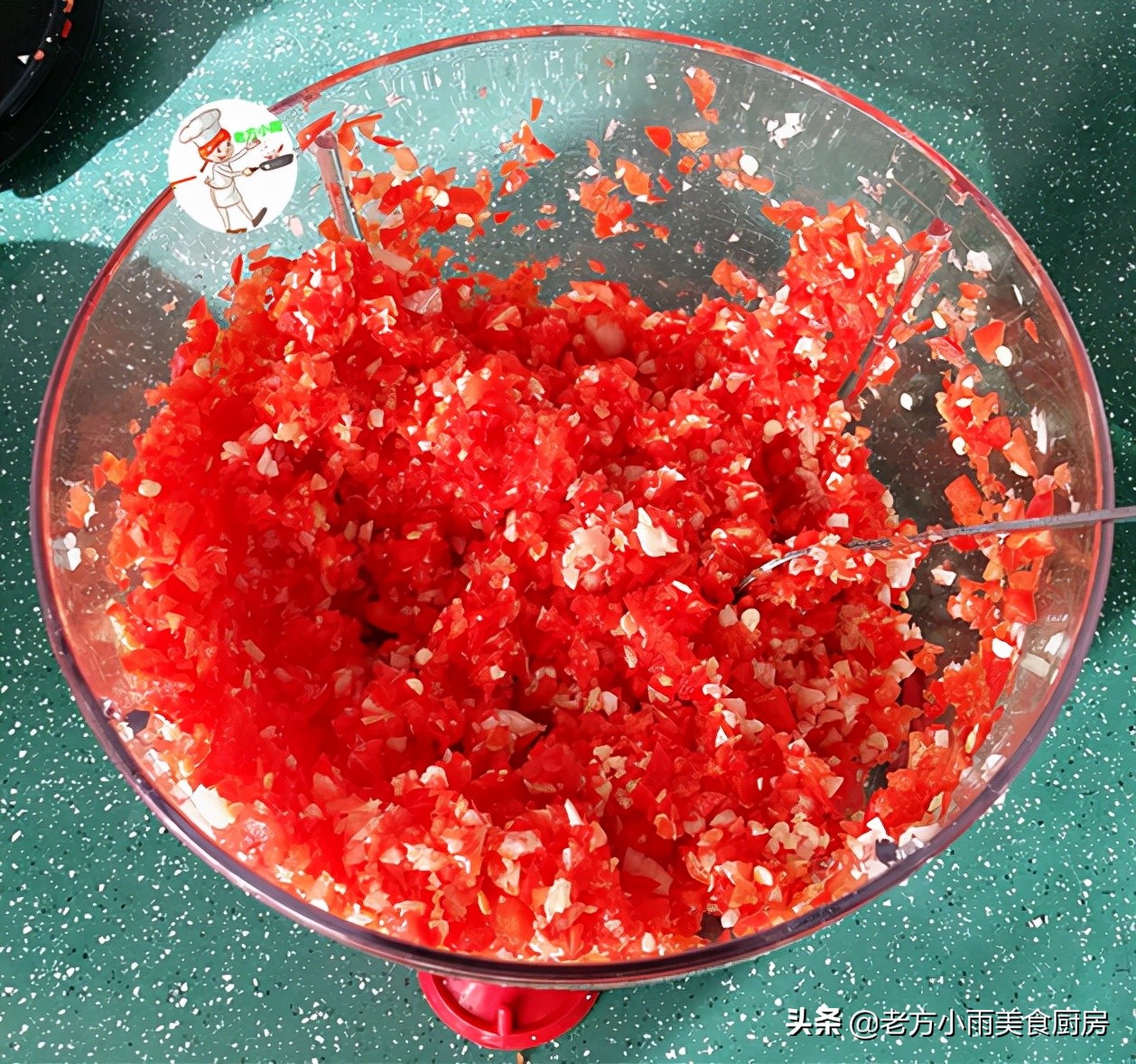 教你腌辣椒新做法，不用剁不用剪，不放白酒香又鲜，很多人不知道