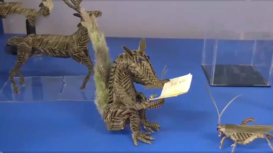 传承！湖北小伙“跨次元”学非遗技艺，一年编制百余件作品