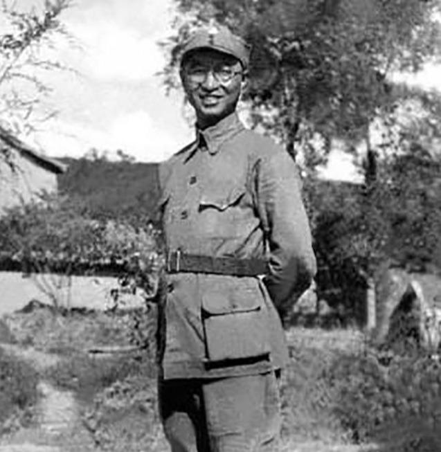 陈赓妻子王根英32岁被日军残害，陈赓重病痛哭，为她守节并合葬