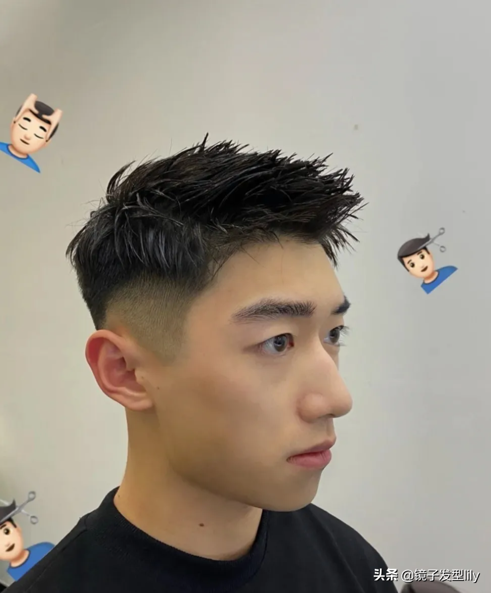 飞机头短发受欢迎的男士发型有哪几种小寸头飞机头两侧铲短发型都不错