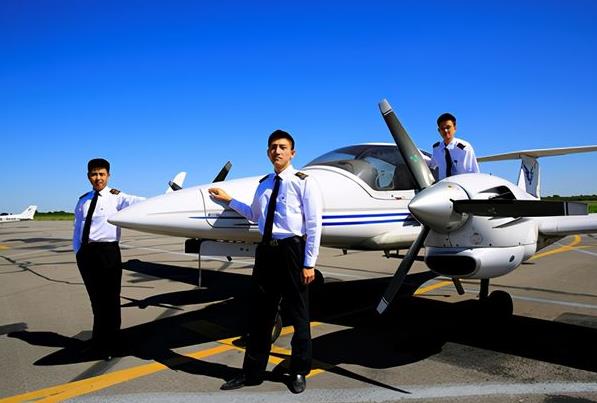 对视力有要求的4类专业，近视学生或不能报考，成绩再好也难录取