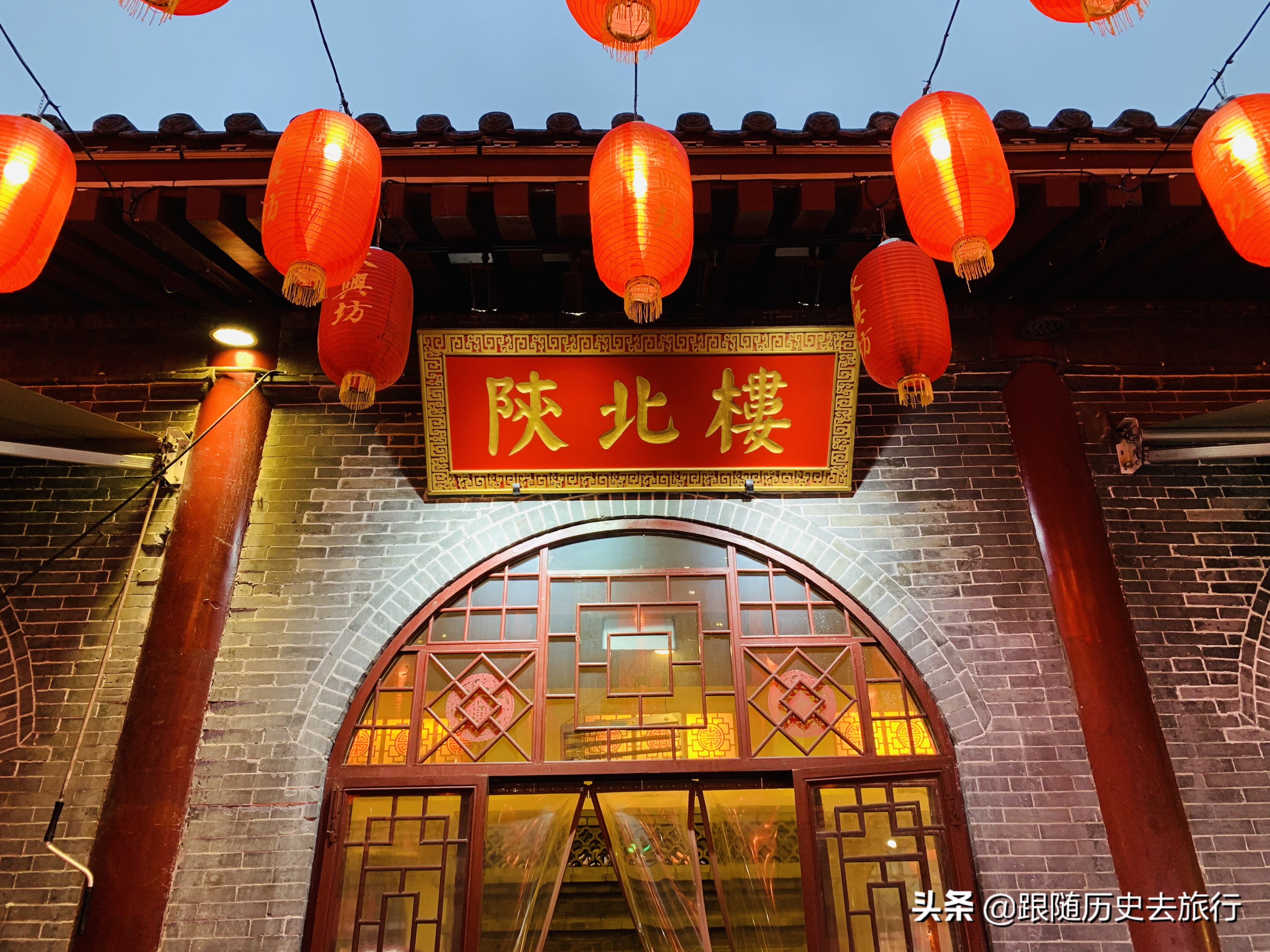 西安有啥美食打卡地？收藏这篇超全美食攻略，便宜美味假期吃到嗨