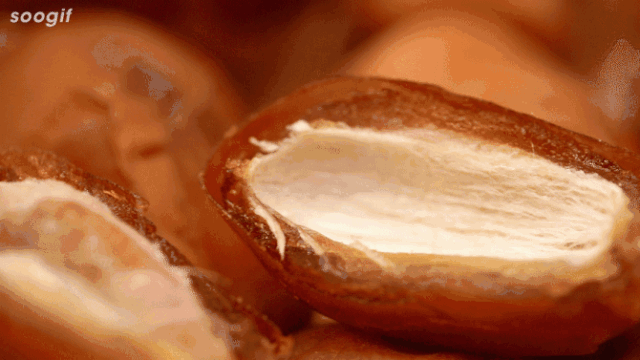 椰枣是椰子还是枣？到底和红枣有啥不同，口感软糯香甜，营养丰富