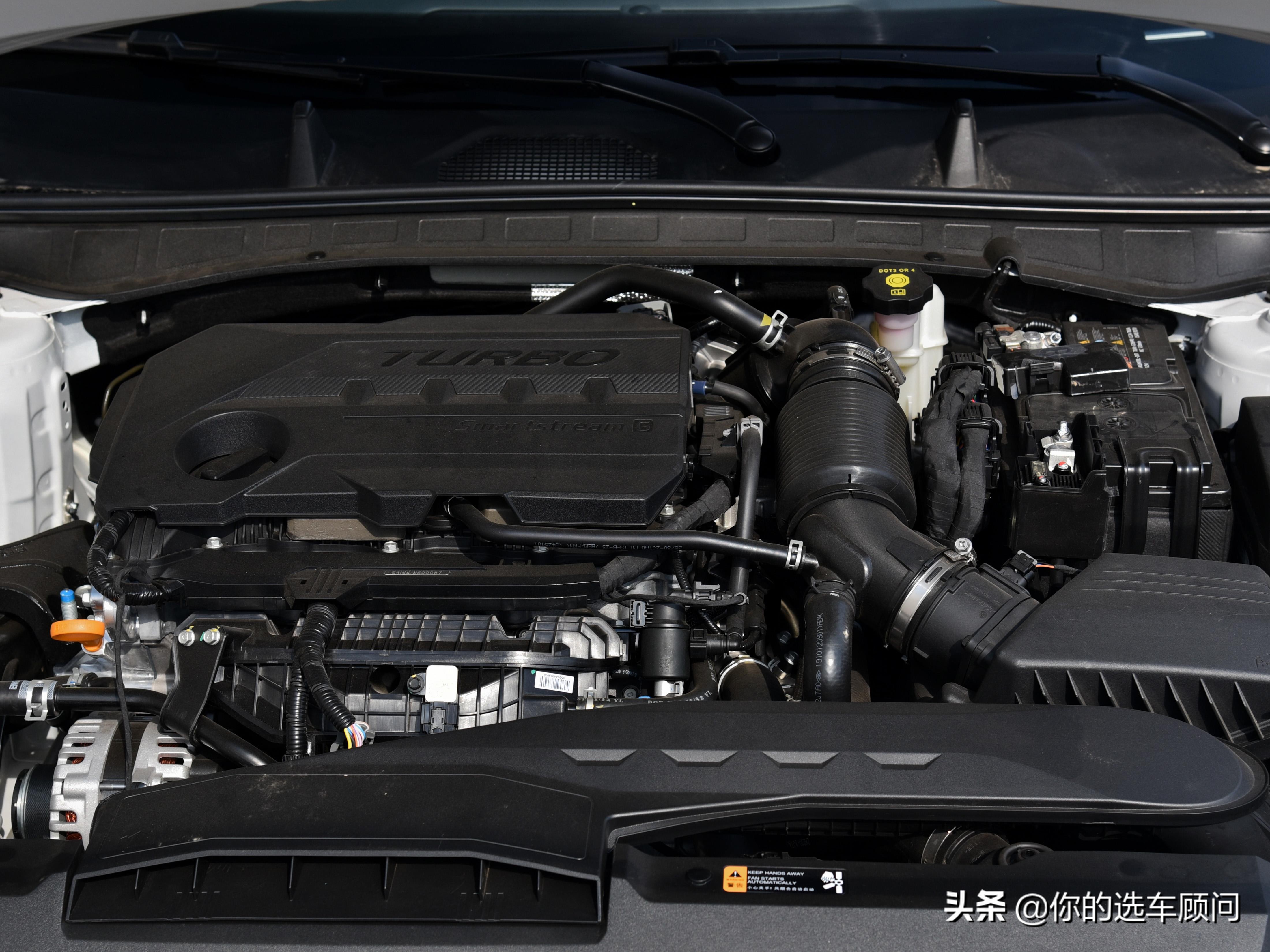 大马力增压油耗仅6.9L，长近5米的合资中型车，带你看现代索纳塔