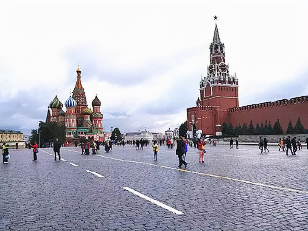 瞿秋白翻译《国际歌》，为何把最后一句，译为“英特纳雄耐尔”？