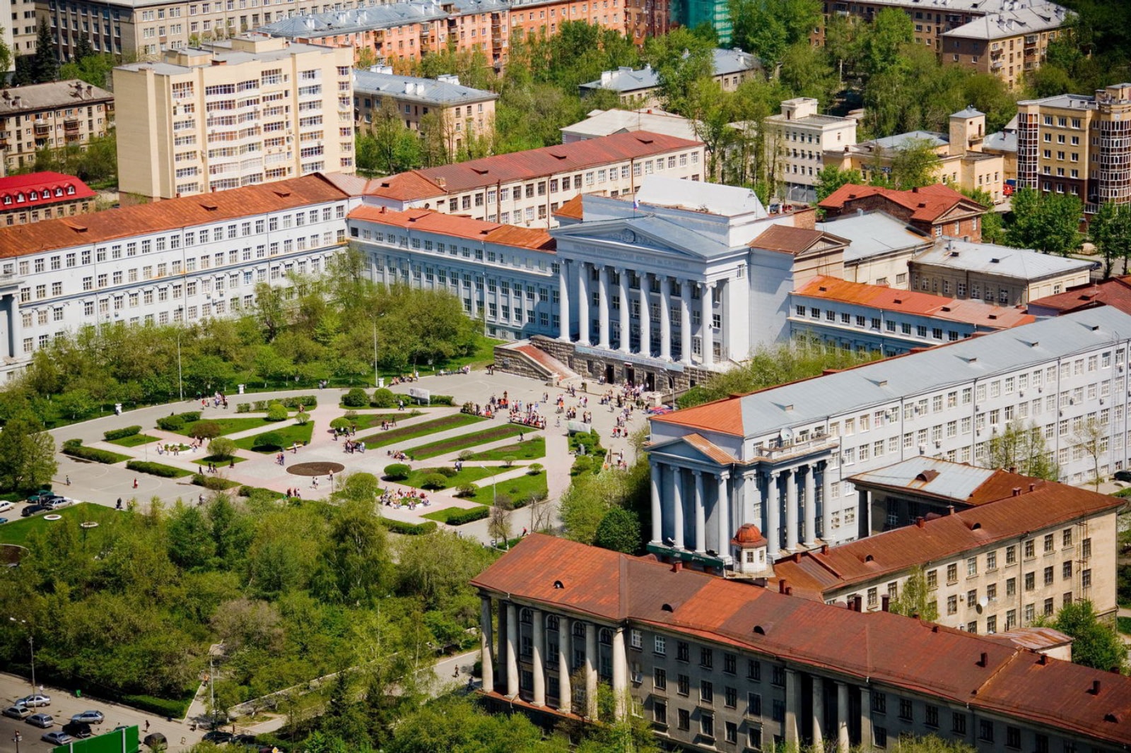 乌拉尔联邦大学（盘点俄罗斯留学性价比极高的三所大学）