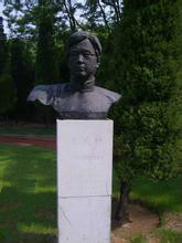 上海一女党员叛变，47年后回大陆探亲，我党书记为何亲自接见？