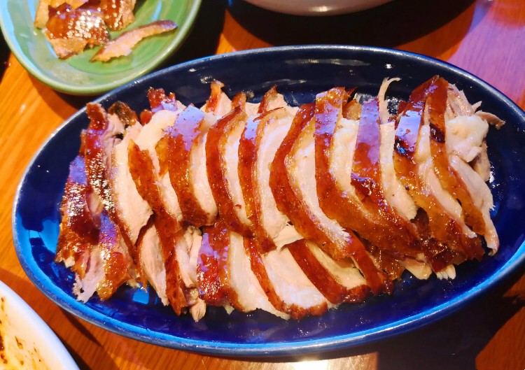 北京土著：吃烤鸭千万别去全聚德！这10家烤鸭才正宗！你吃过几家