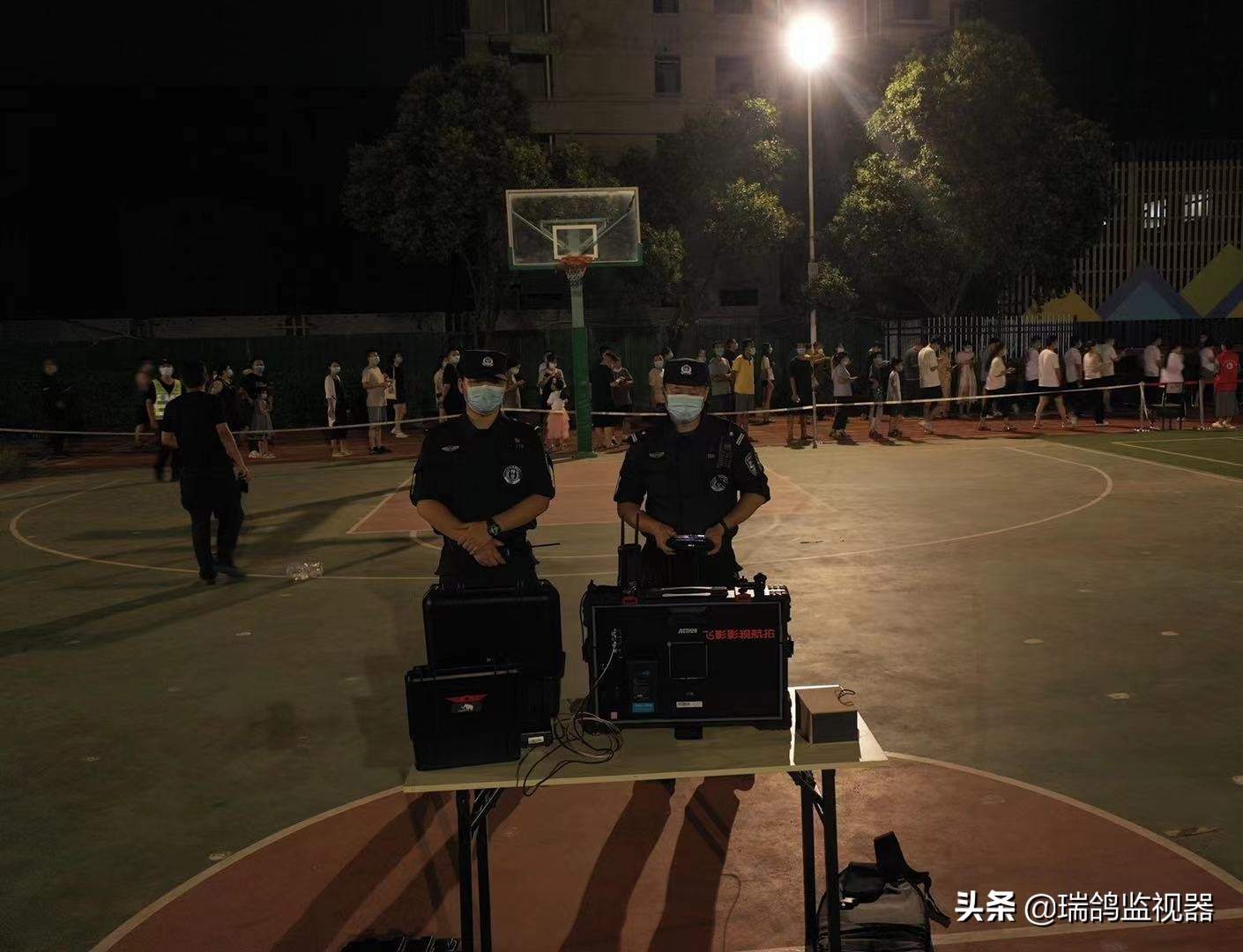 原来无人机还能这么玩，搭配大屏铠甲监视器飞，一个字“爽”
