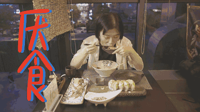 美院毕业的她，黑自己黑出170w的粉丝，看完笑不停