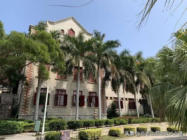 厦门大学优势专业分析及2019、2018、2017年各省录取分数线