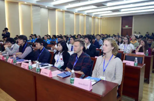 高考日语简单又提分，为啥差生宁愿不及格也选英语？听听老师咋说