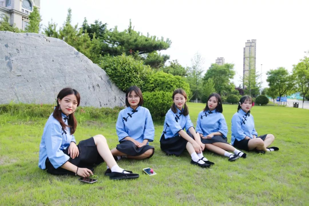 最美毕业照新鲜出炉！请查收