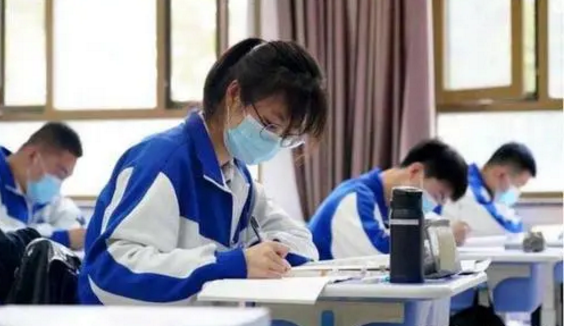 2021年高考复读生再创新高，教育内卷更加严重，应届生难以接受