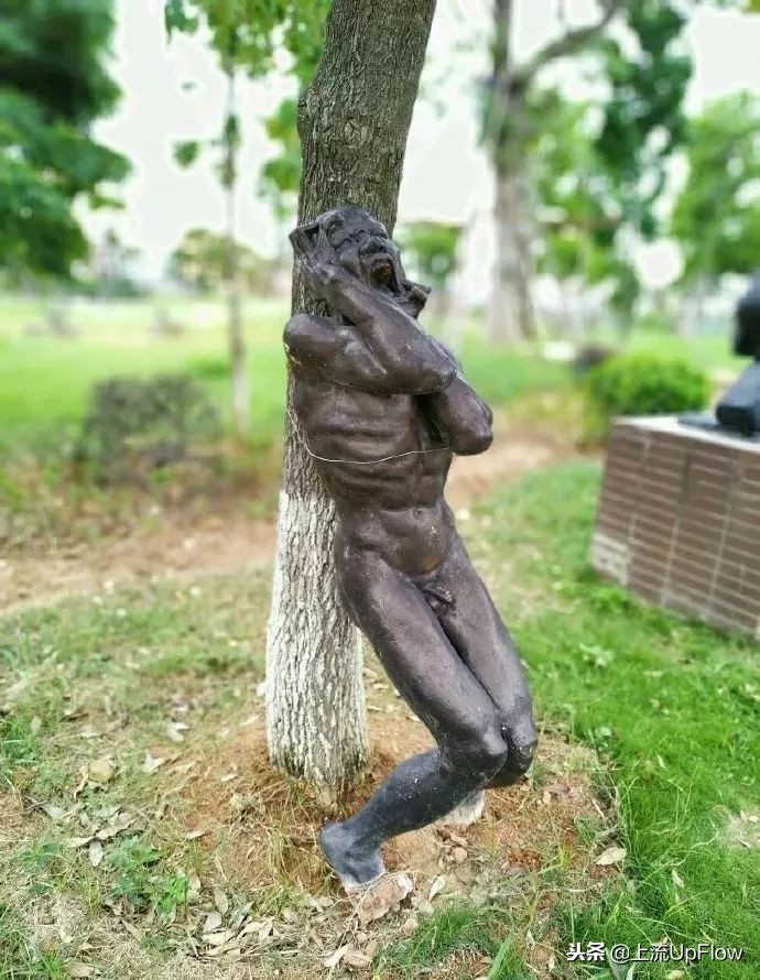 校园雕塑，当代大学生的快乐源泉！