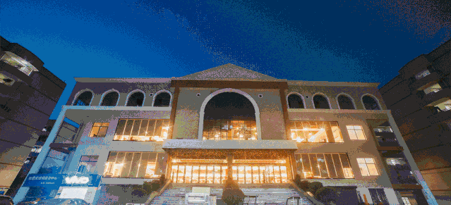 走出蛟龙号设计师、世界五百强总裁，创下多个第一，南华大学超火