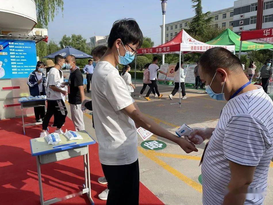 共享单车半路爆胎，福建一考生因此错过高考，真的是太让人心疼了