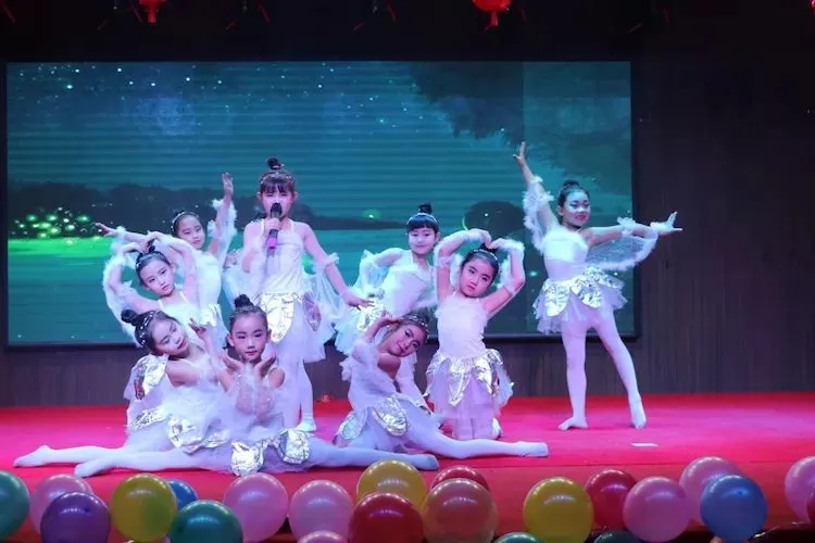 2020衡水一中保定分校（贺阳外国语学校）幼升小，小升初火热报名