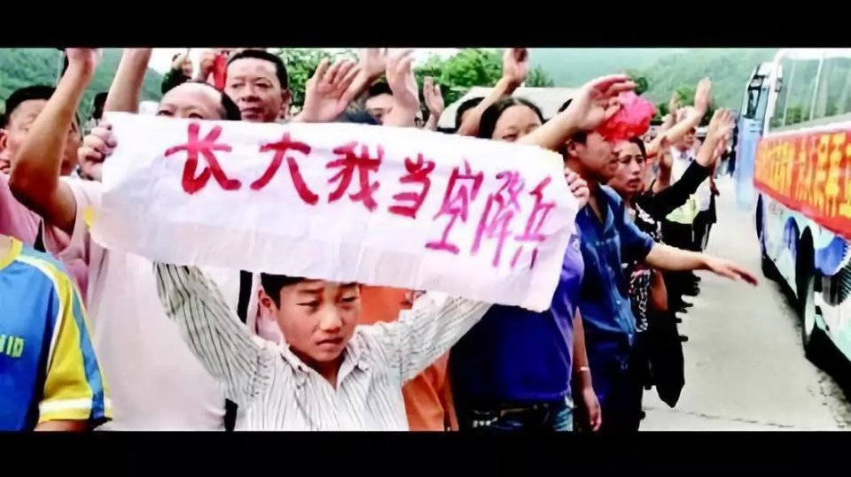 向老班长汇报！这是一场有关“传承”的特殊仪式