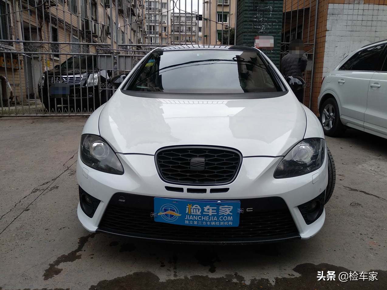 大众西雅特LEON车主的痛！开7年掉价25万，网友：小众车的代价