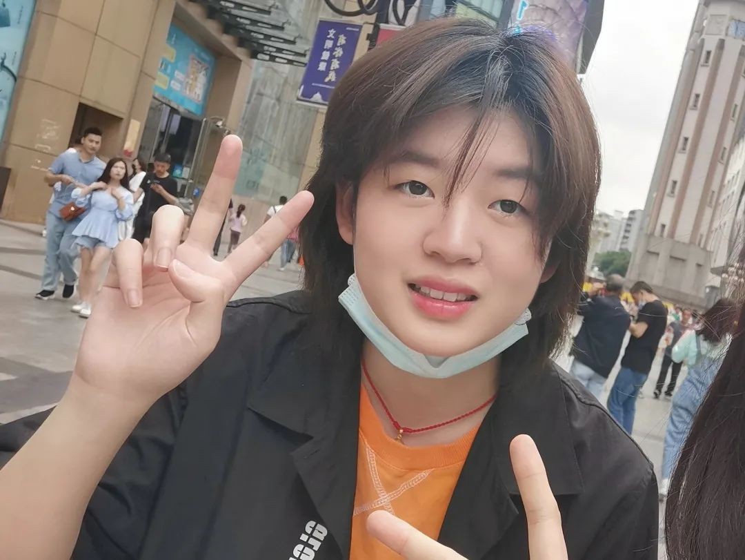 微软唯一认可！重庆女孩对战33国超级“大神”，夺得全球亚军！