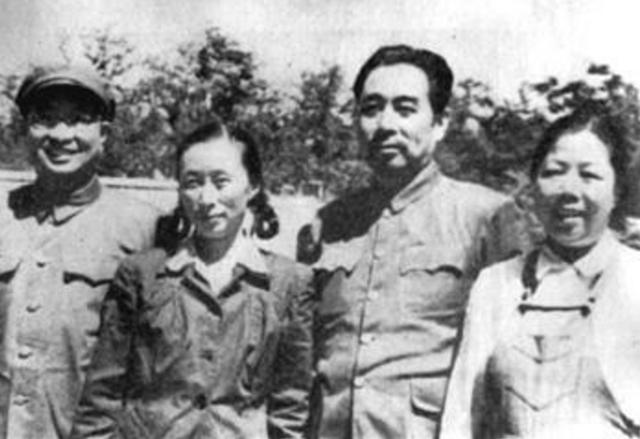 陈赓妻子王根英32岁被日军残害，陈赓重病痛哭，为她守节并合葬