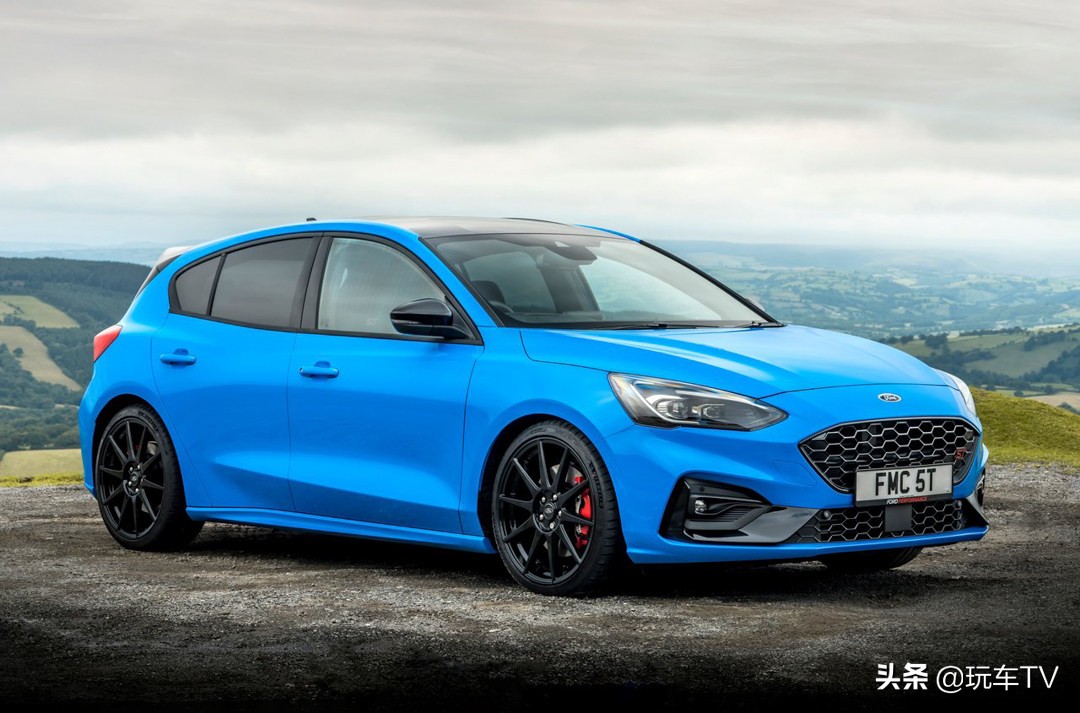 全新福克斯ST巨强！2.3T+6MT+KW可调避震，高尔夫GTI：过分了