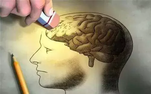 我国阿尔茨海默病人数居世界首位！除了记忆被抹除，还有这些细节