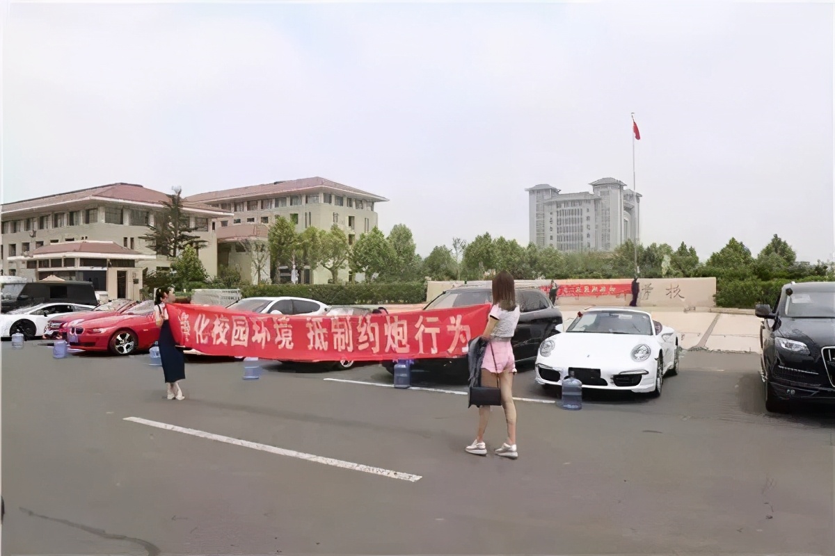 女生宿舍生娃并捂死：带你看看当代女大学生的畸形恋爱