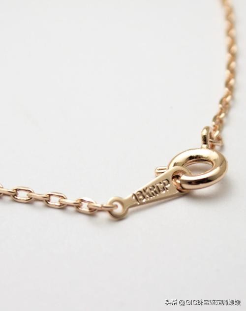 18K金首饰的印记你要明白，多两个字母性质不一样，价格天差地别