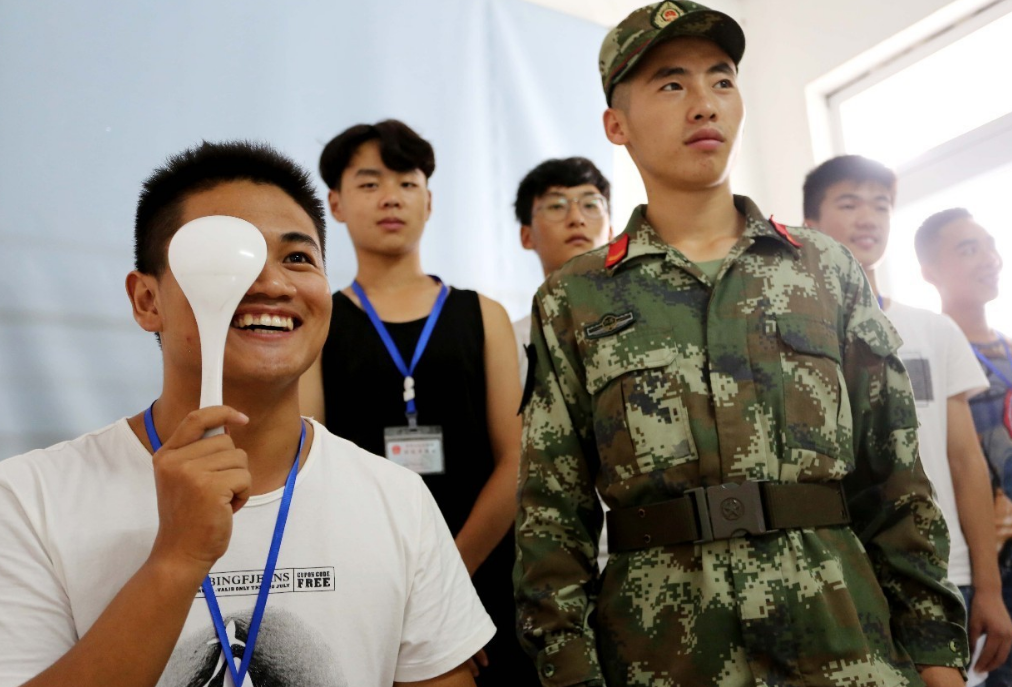 高二能从学校当兵走吗（征兵出现新的要求）