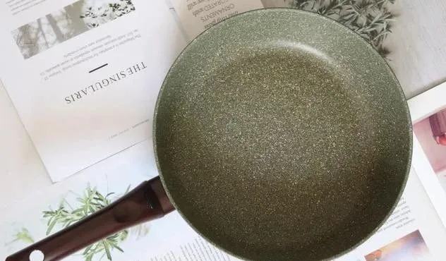 我买了100个不粘锅的血泪史告诉你,这口锅真的值得买