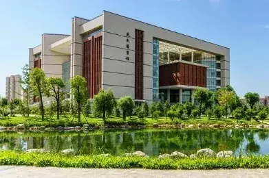 @准大学生：河南高校图书馆颜值大比拼，你家学校上榜了吗？